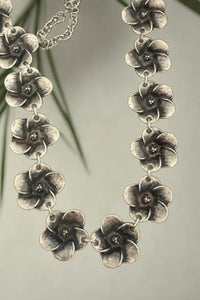 Antique Floral Statement Necklace - MAZONKIKI