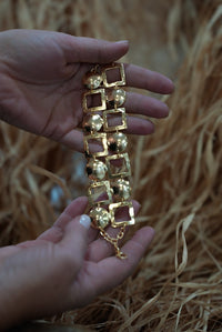 Gold - Plated Geometric Link Bracelet with Spheres - BraceletMAZONKIKI