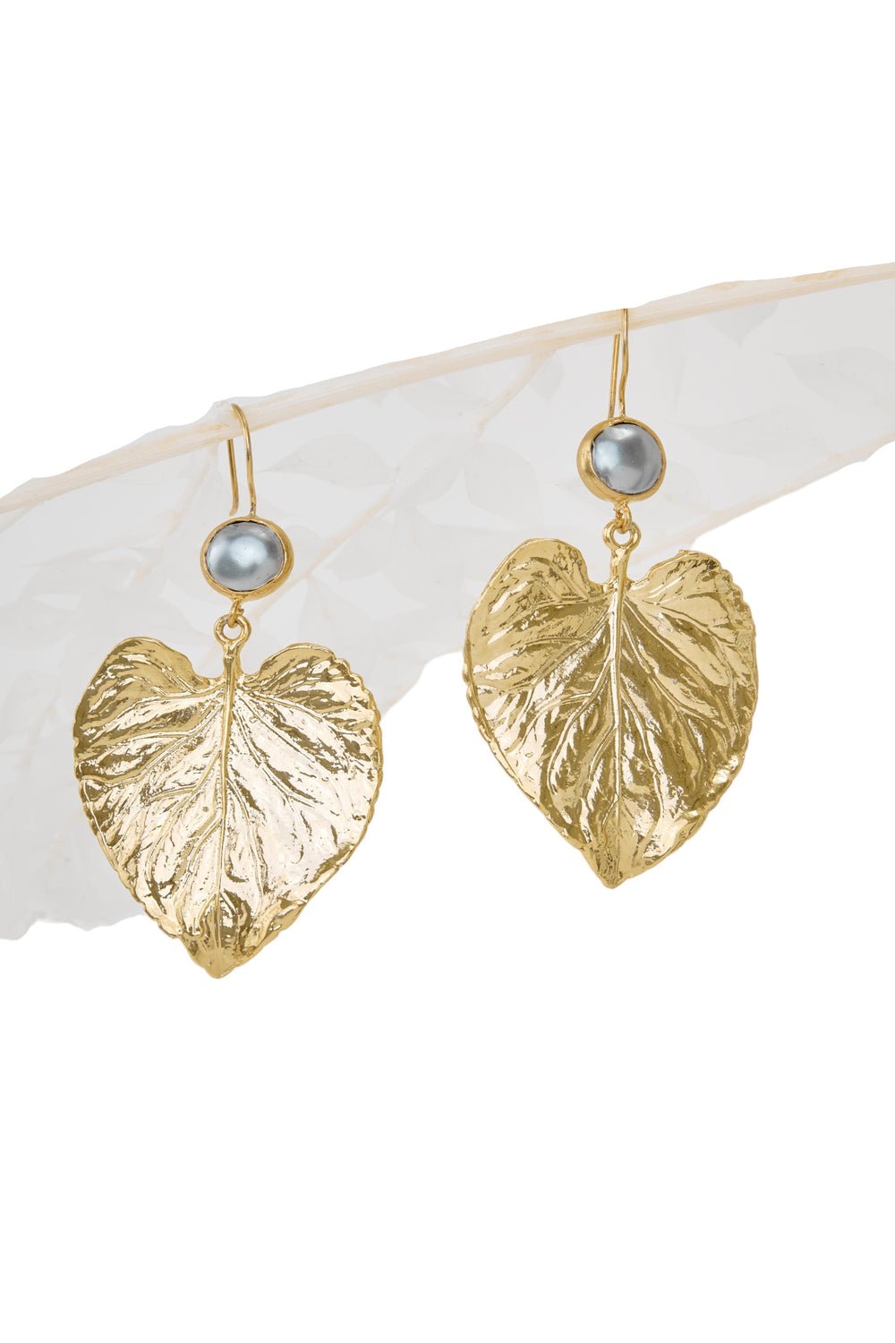 Golden Leaf Drop Earrings - EarringsMAZONKIKI